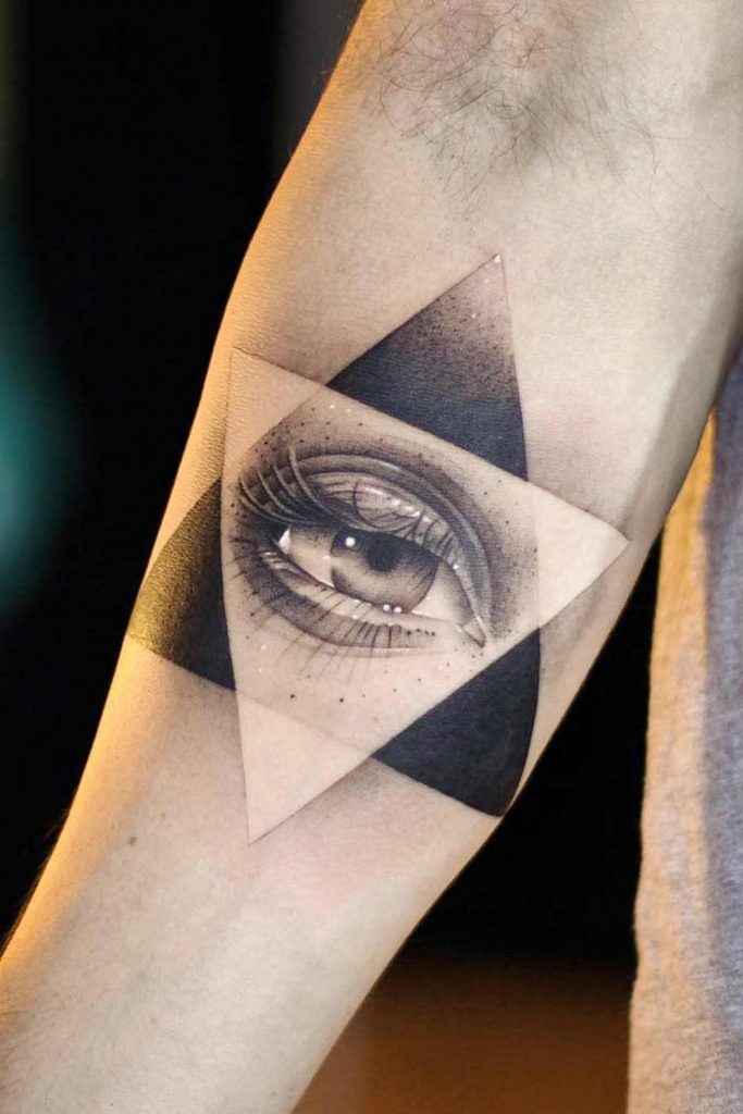 Eye with Geometric Elements