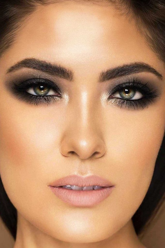 Sexy Makeup For Dark Green Eyes