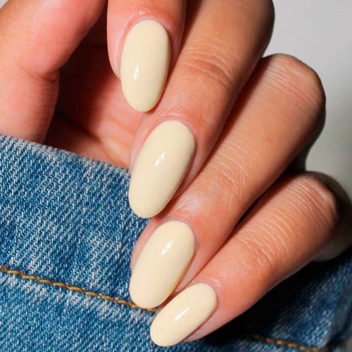 Oval Shaped Nails For A Formal Office Look