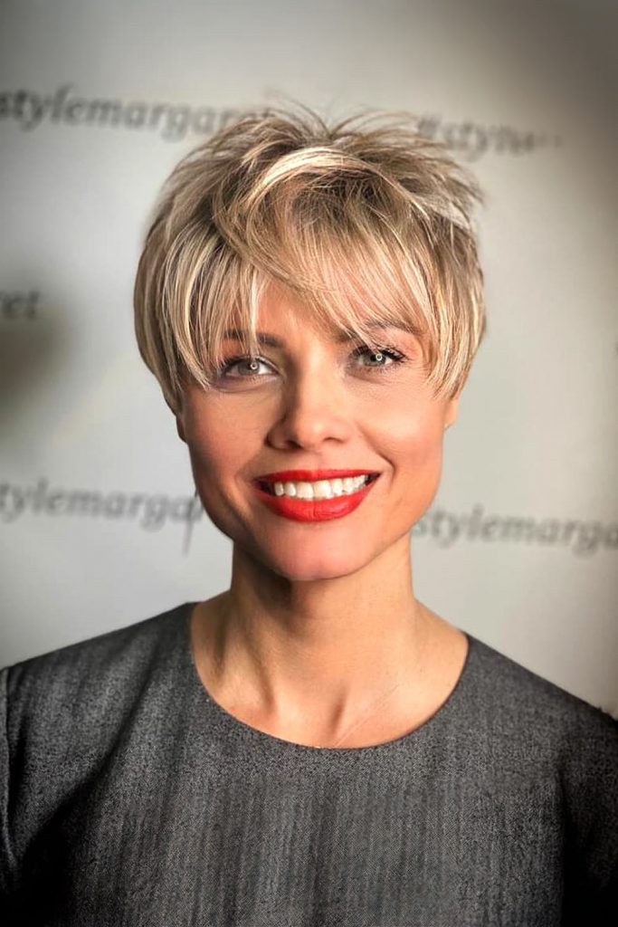 Blonde Pixie Style for Summer