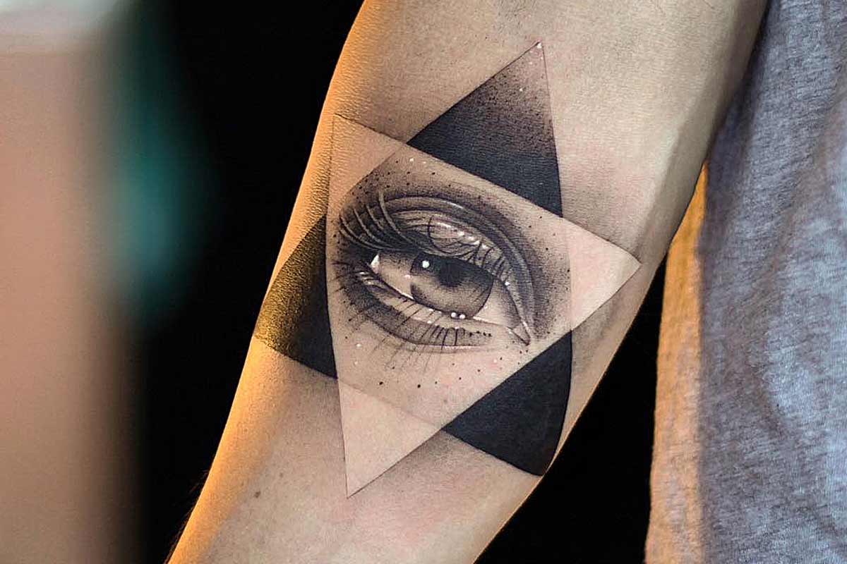 Symbolic and Powerful Eye Tattoo Ideas to Expand Your Horizons