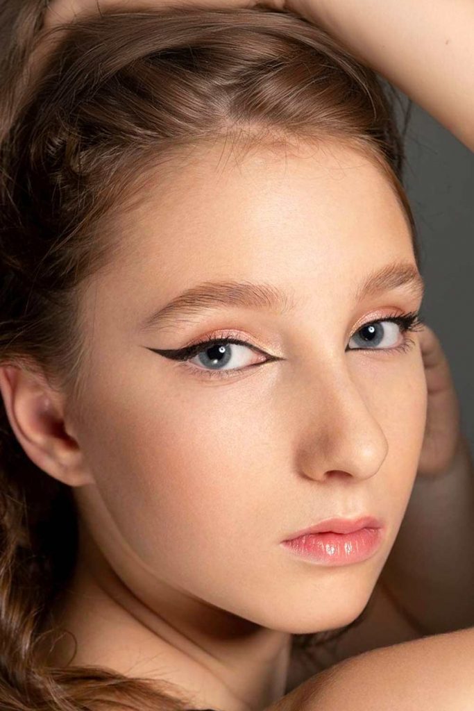 Homecoming Makeup With Eyeliner