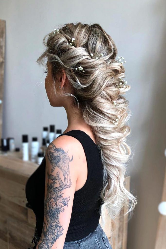 A Mermaid Braid Hairstyle