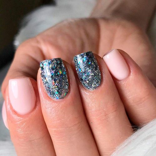 Glitter For Your Homecoming Nails Designs