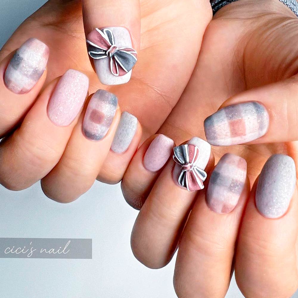 Autumn-Styled Coquette Nails