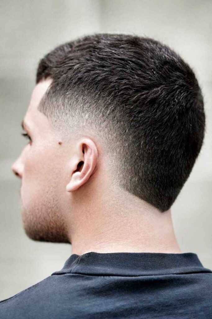 Burst Fade Mens Short Hairstyles #shorthaircutsformen #shorthairmen #mensshorthairstyles