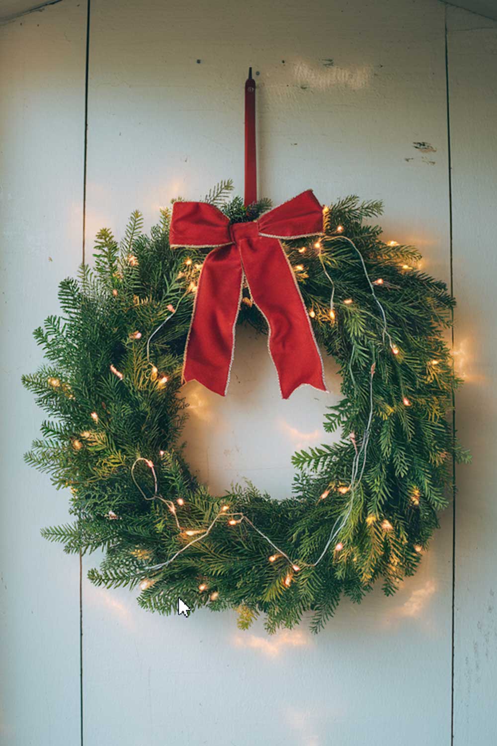 Christmas Wreath with Lights and Bow