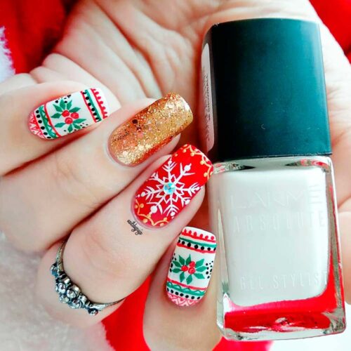 Cool Snowflakes Nail Designs