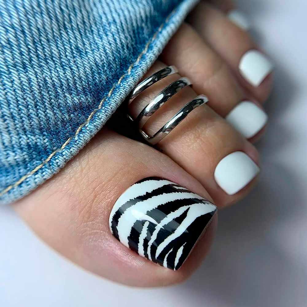 Animal Print Designs #toenail #toenails #pedicure #toenaildesigns #pedicuredesigns