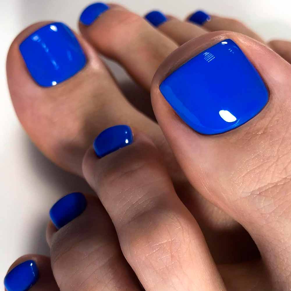 Easy One Color Nail Designs For Your Toes #toenail #toenails #pedicure #toenaildesigns #pedicuredesigns