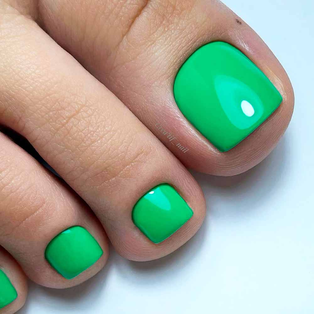 Easy One Color Nail Designs For Your Toes #toenail #toenails #pedicure #toenaildesigns #pedicuredesigns