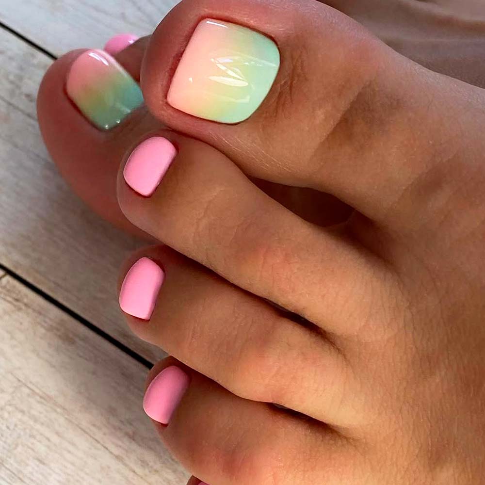 Ombre Nails #toenail #toenails #pedicure #toenaildesigns #pedicuredesigns