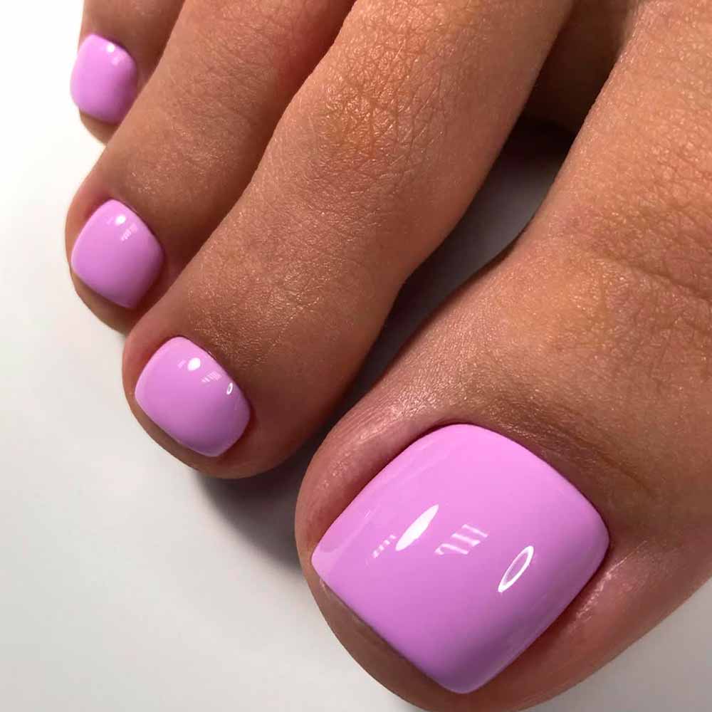 Easy One Color Nail Designs For Your Toes #toenail #toenails #pedicure #toenaildesigns #pedicuredesigns