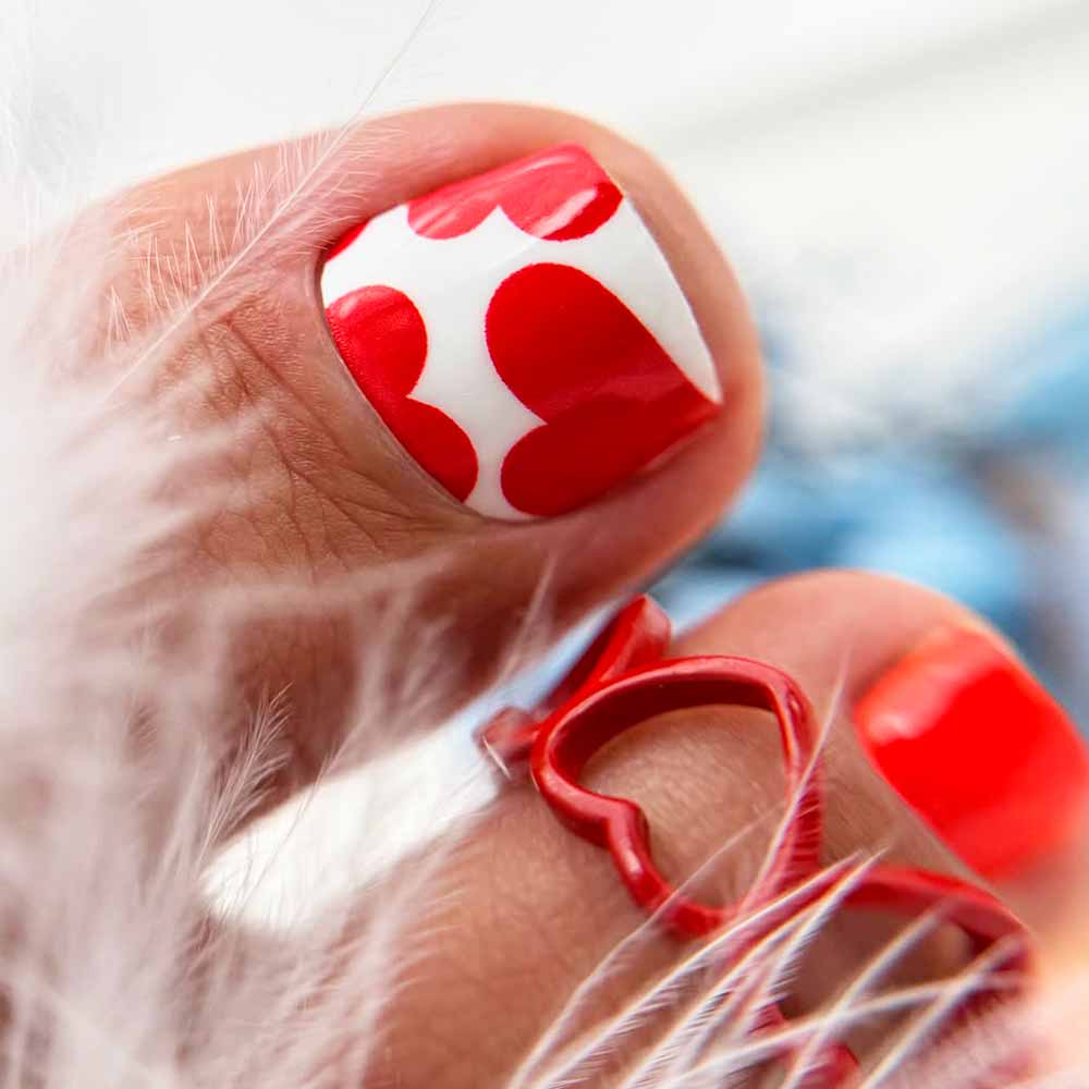 Hearts Designs #toenail #toenails #pedicure #toenaildesigns #pedicuredesigns