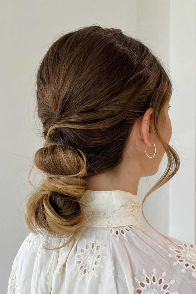 Textured Low Knot