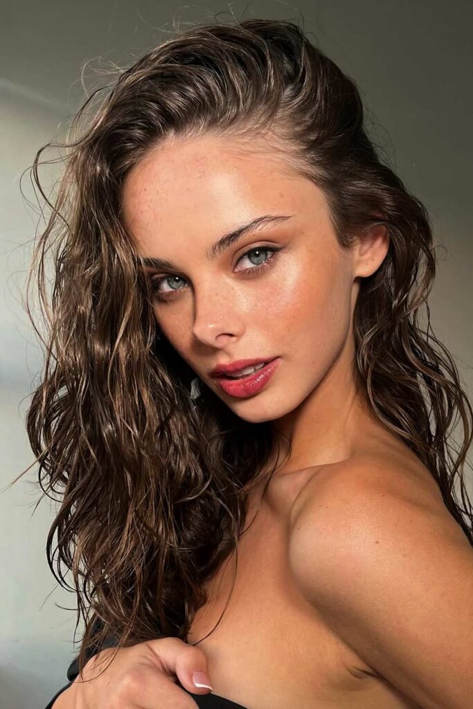 Effortless Wet-Look Waves