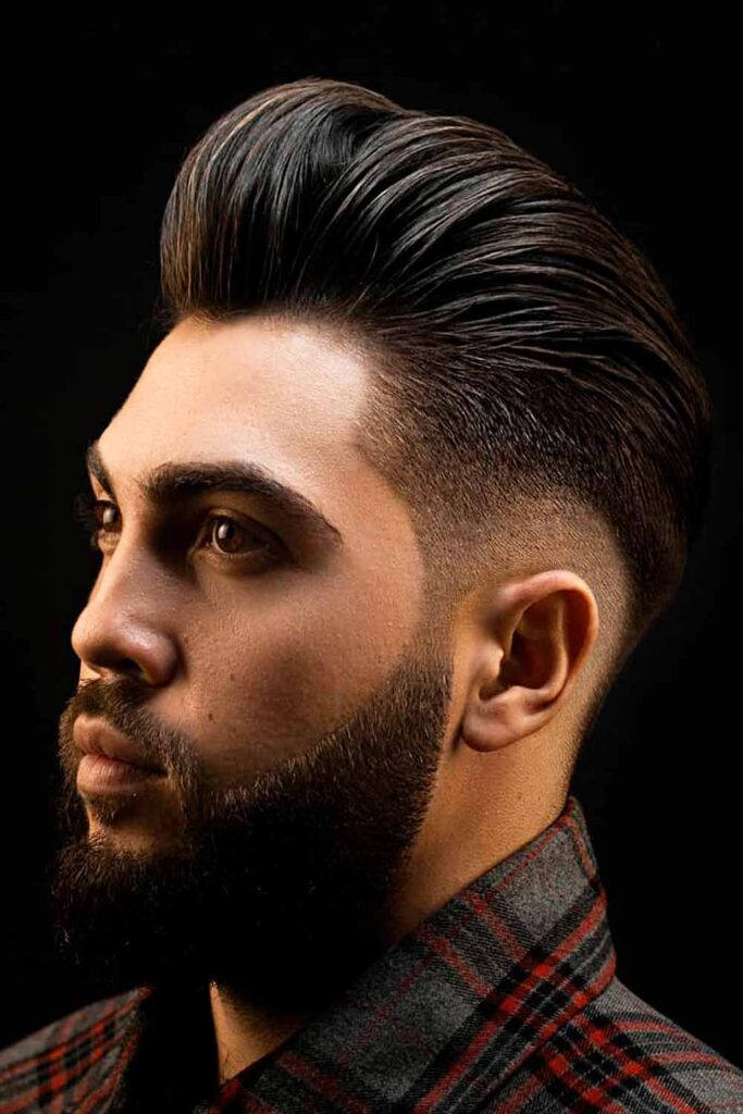Pompadour Fade #pompadour #pompadourhaircut pompadourhairstyles