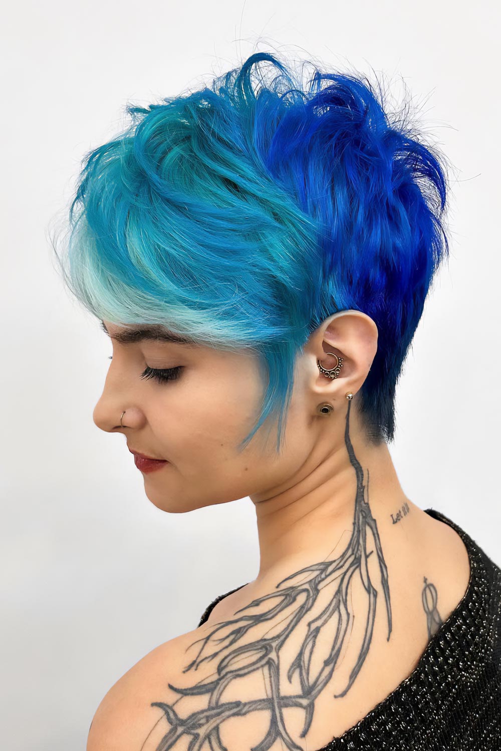 Tropical Ocean Ombre: Green to Deep Sea Blue for Pixie Cut