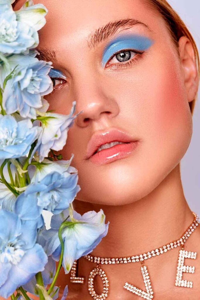 Bold Blue Crush #grayeyesmakeup #makeupgrayeyes