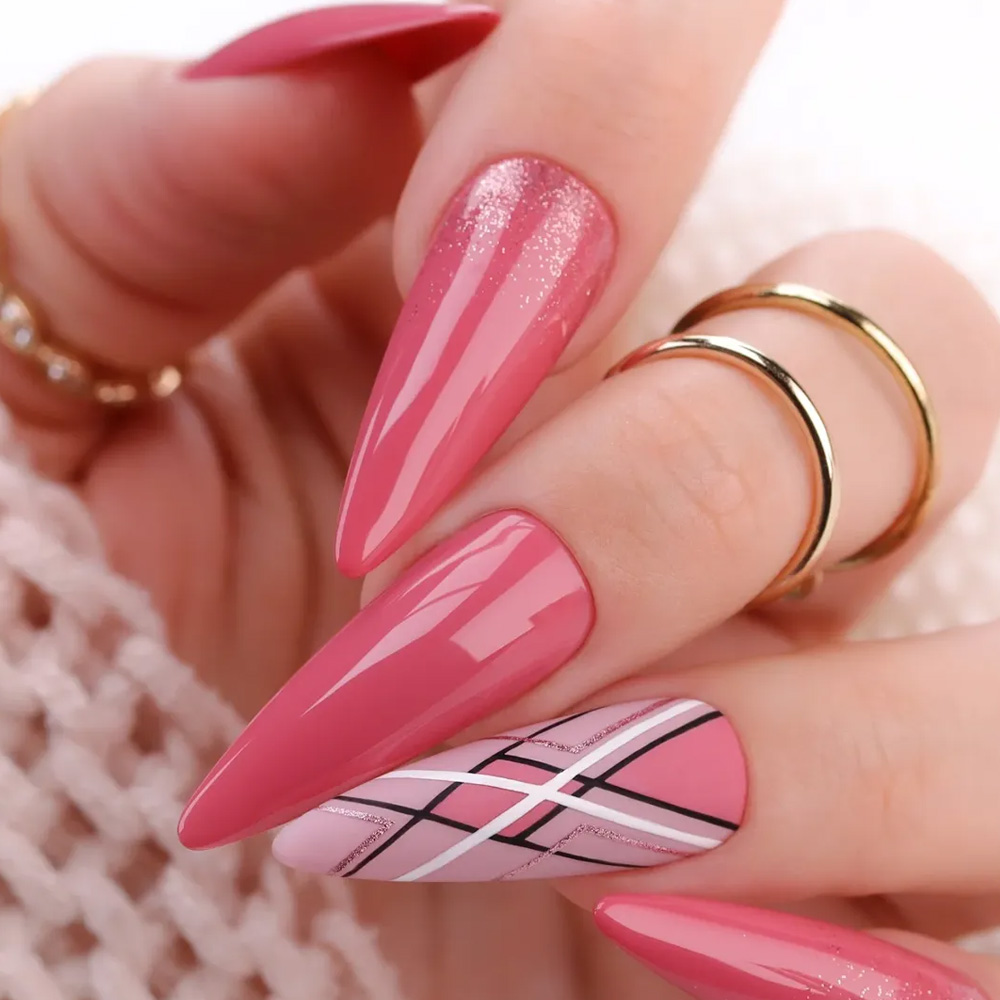 Geometry Design for Stiletto Nails