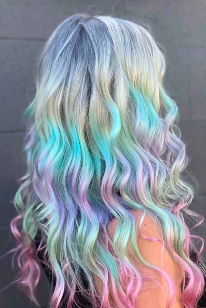 Pastel Aqua Waves