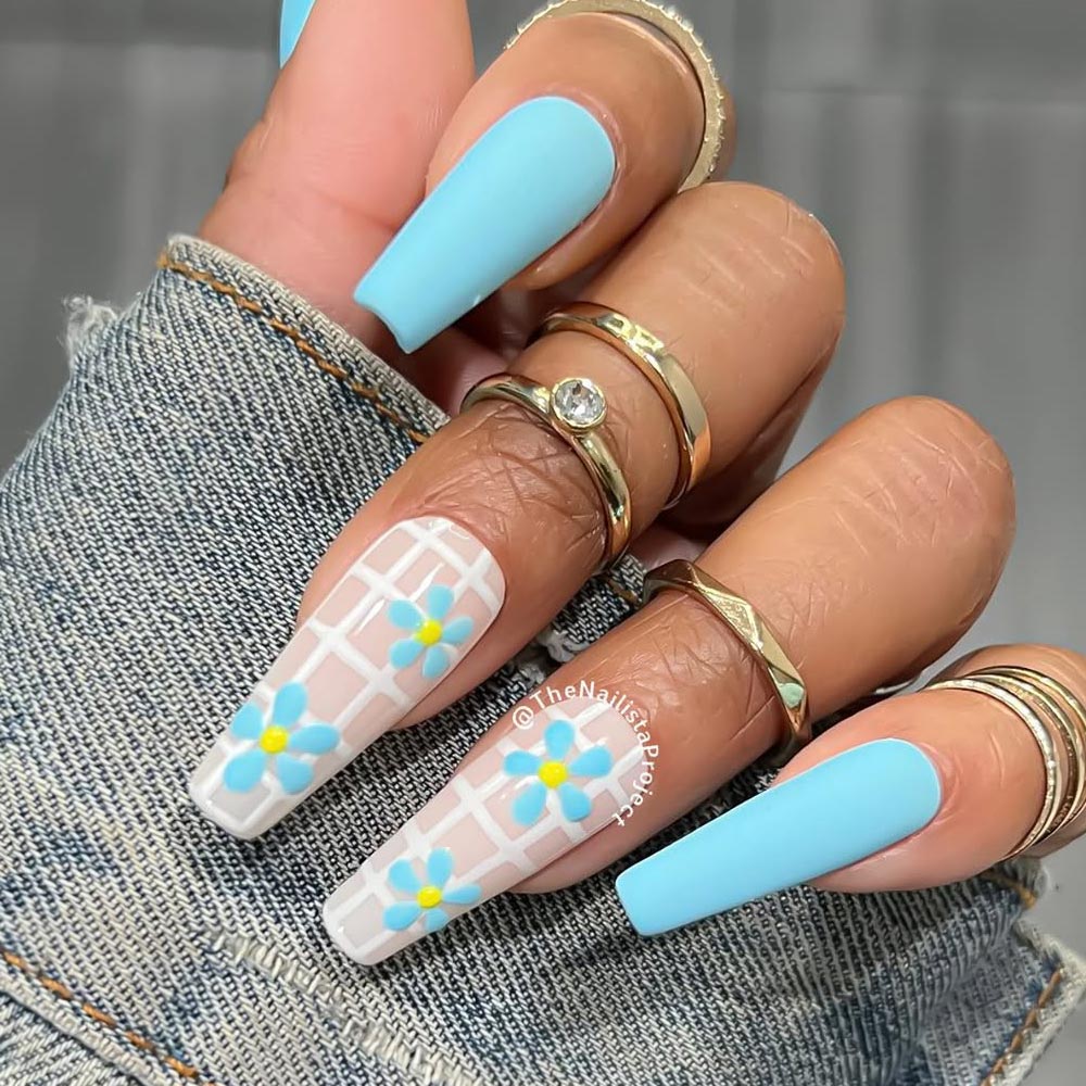 Blue Daisy Nail Designs